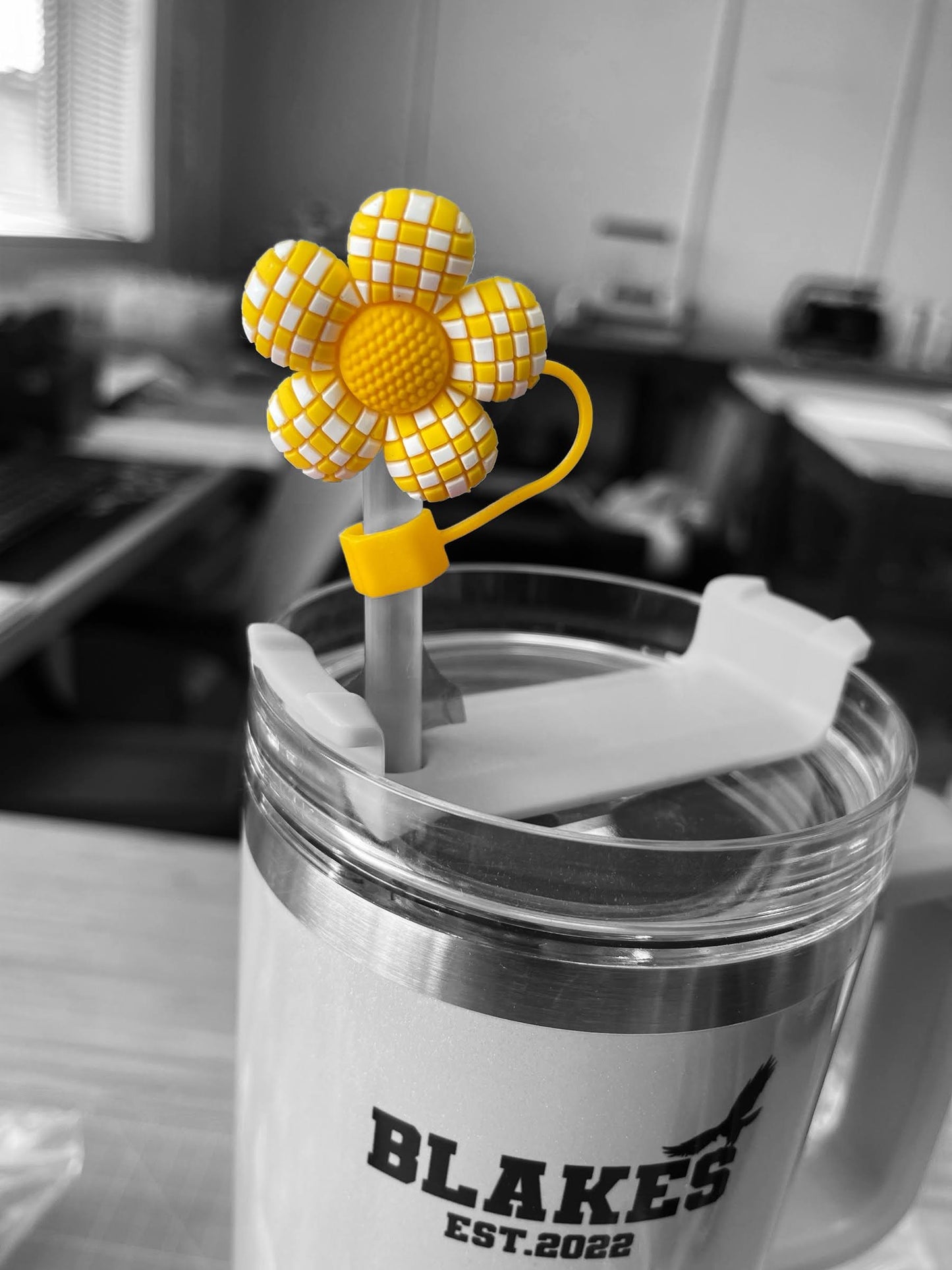 Flower Straw topper cover for 40oz Quencher tumbler. Fits Stanley V1 and H2.0 and all Dupes (Copy)